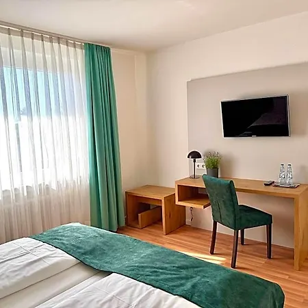 Stadthotel 3*